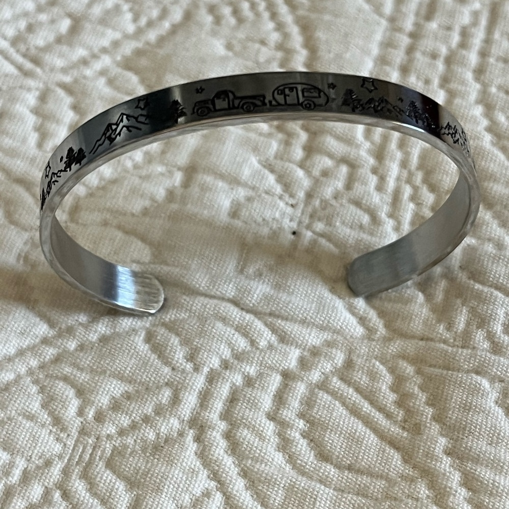 Happy Camper Wilderness Edition Cuff Bracelet - Aluminum - Brand New - Picture 15 of 15
